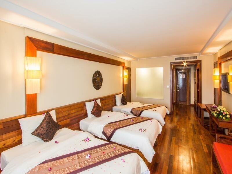 סיאם ריפ Royal Empire Premium Hotel מראה חיצוני תמונה