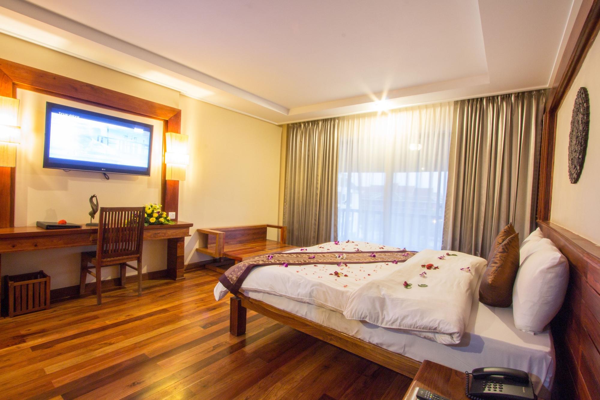 סיאם ריפ Royal Empire Premium Hotel מראה חיצוני תמונה