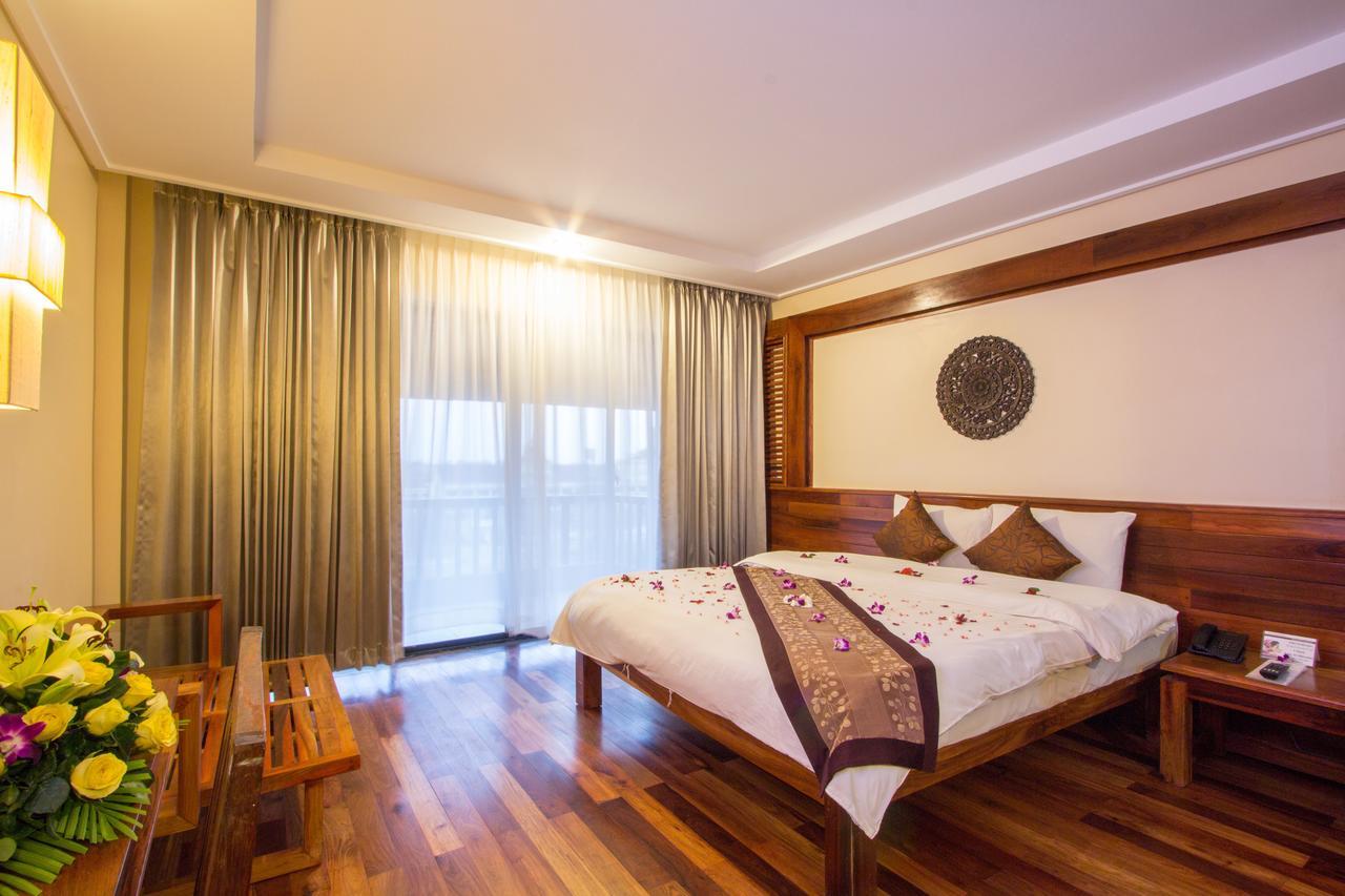 סיאם ריפ Royal Empire Premium Hotel מראה חיצוני תמונה